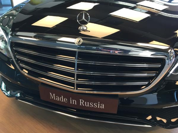 Путин открыл завод Mercedes-Benz